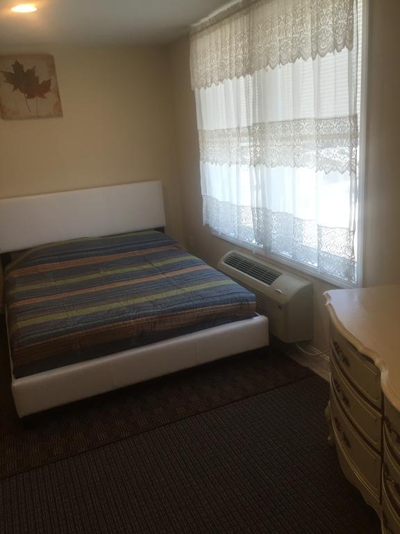 ويسترلي Misquamicut Beach Front Inn المظهر الخارجي الصورة