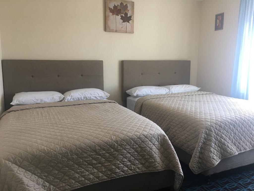 ويسترلي Misquamicut Beach Front Inn المظهر الخارجي الصورة