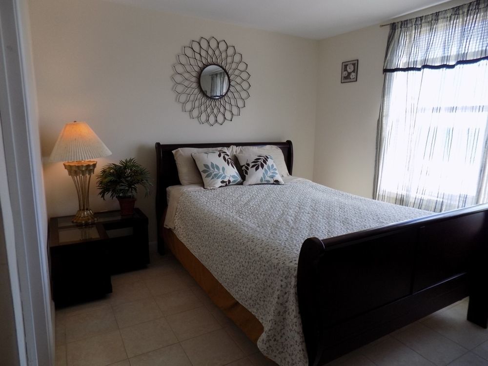 ويسترلي Misquamicut Beach Front Inn المظهر الخارجي الصورة