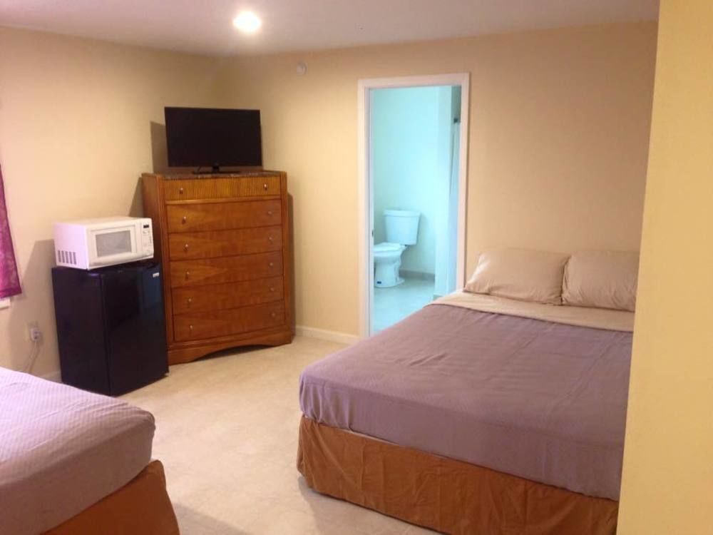 ويسترلي Misquamicut Beach Front Inn المظهر الخارجي الصورة