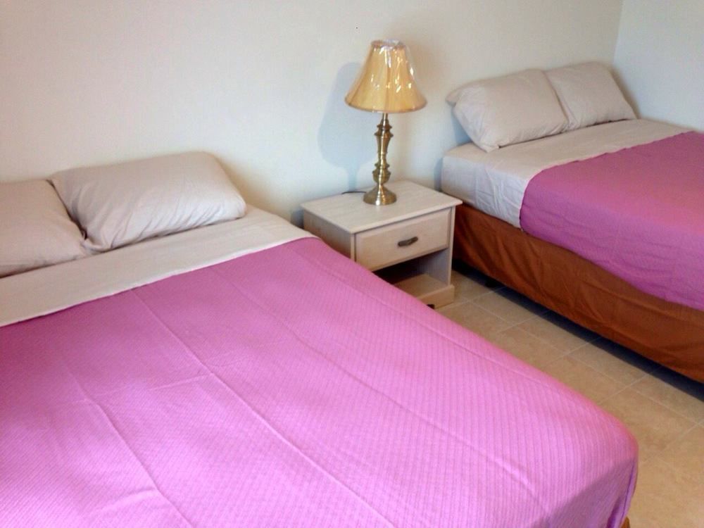 ويسترلي Misquamicut Beach Front Inn المظهر الخارجي الصورة