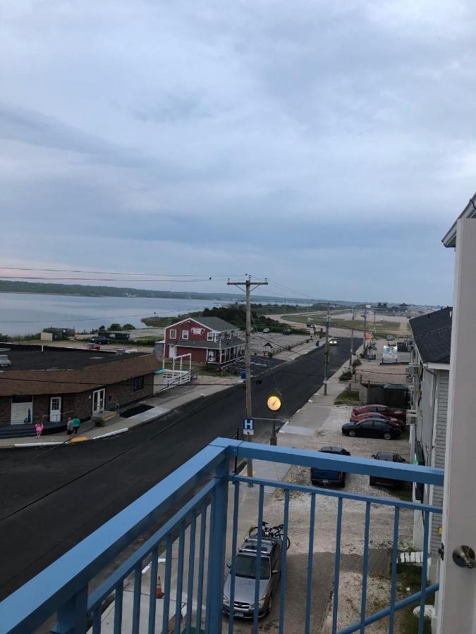 ويسترلي Misquamicut Beach Front Inn المظهر الخارجي الصورة
